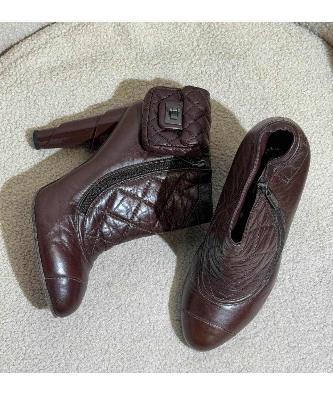 CHANEL Коричневые кожаные ботильоны, фото 5