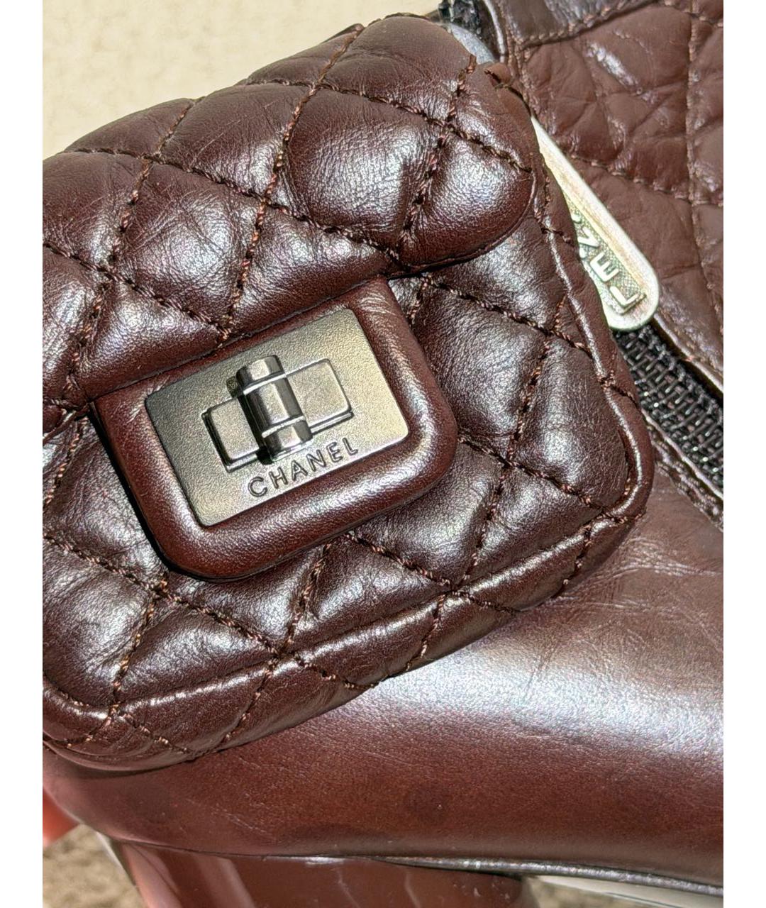 CHANEL Коричневые кожаные ботильоны, фото 3