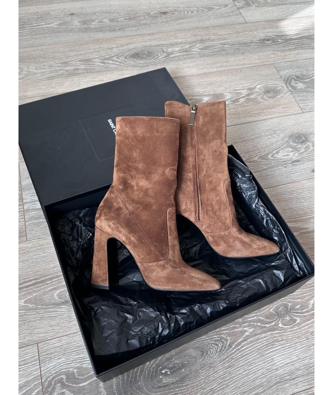 SAINT LAURENT Коричневые замшевые ботильоны, фото 9