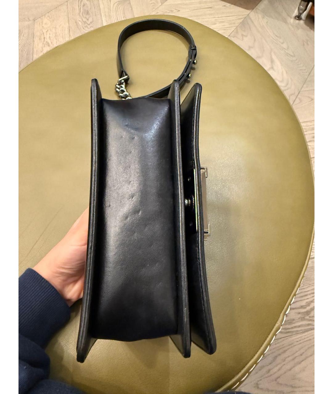 CHANEL Черная сумка через плечо из лакированной кожи, фото 5
