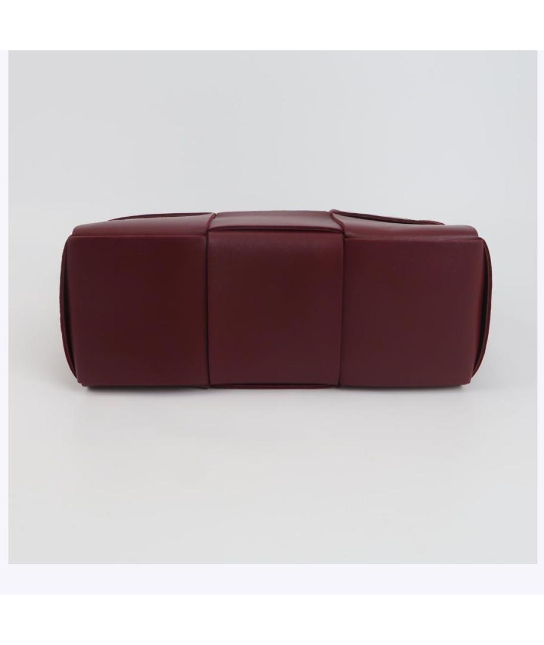 BOTTEGA VENETA Бордовая кожаная сумка с короткими ручками, фото 6