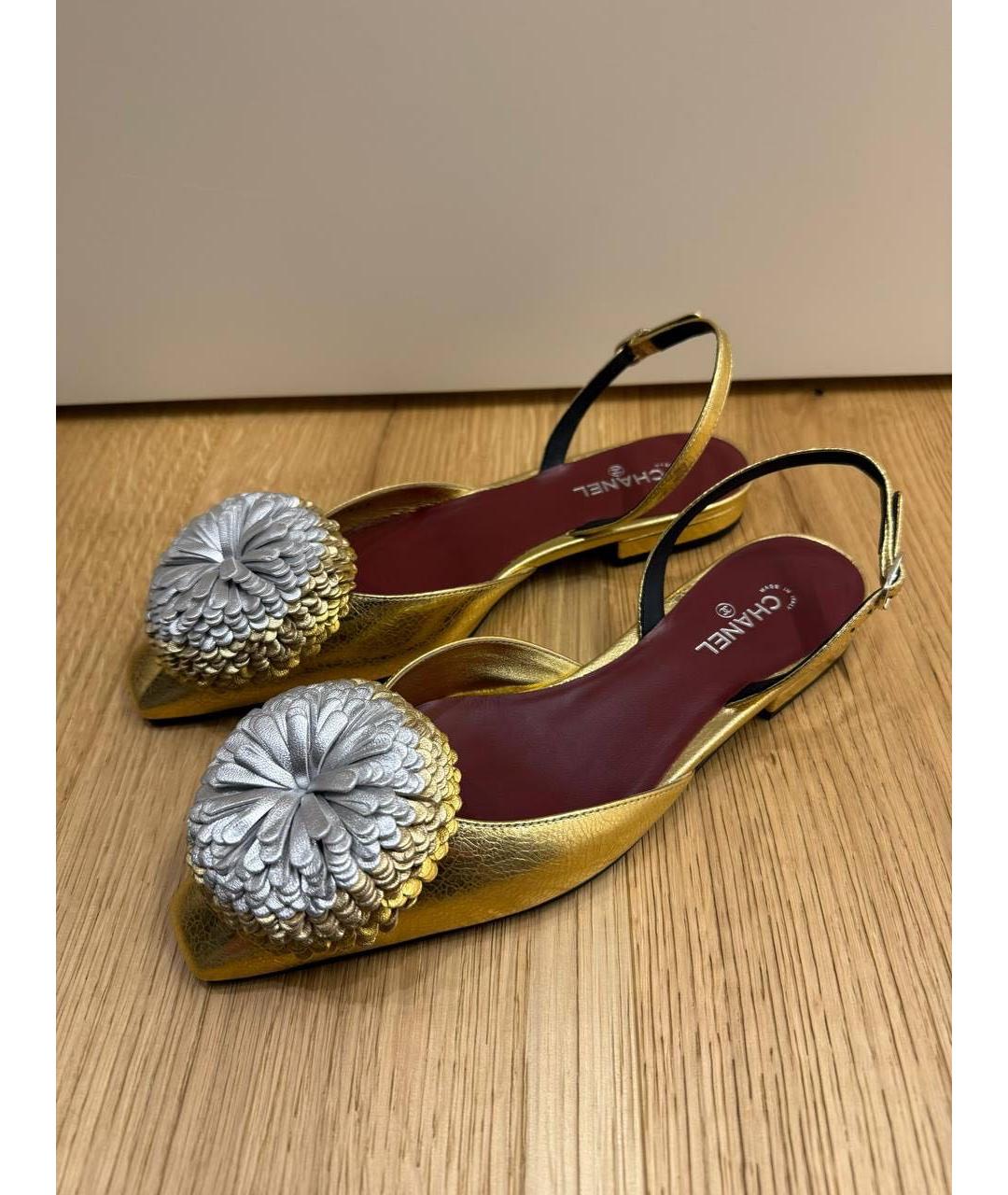 CHANEL Золотые кожаные балетки, фото 4