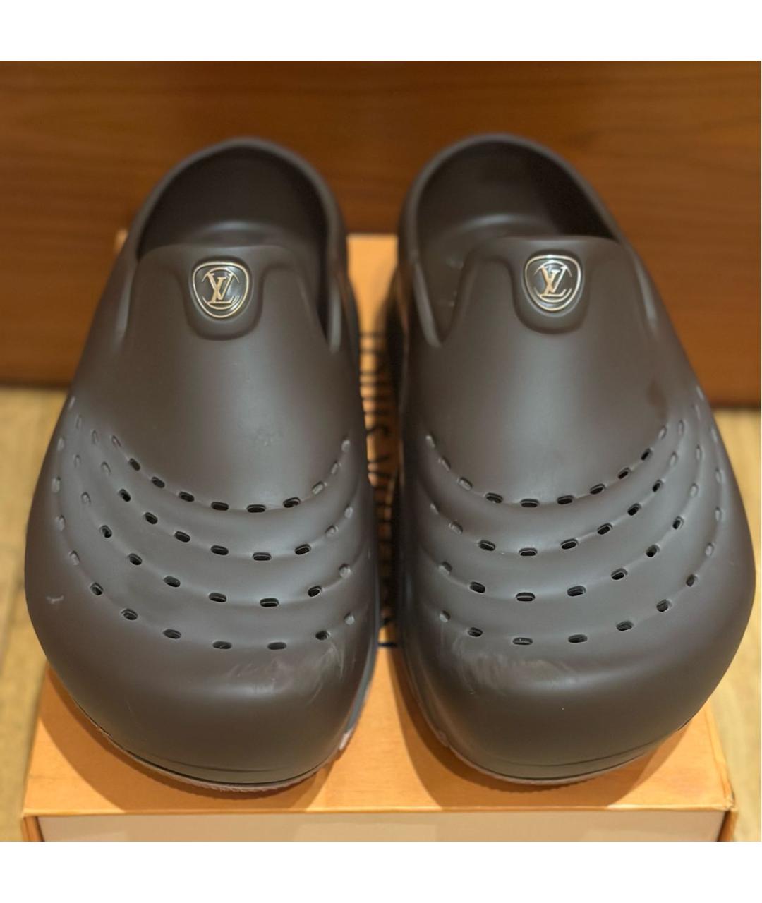 LOUIS VUITTON Коричневые резиновые слипоны, фото 3