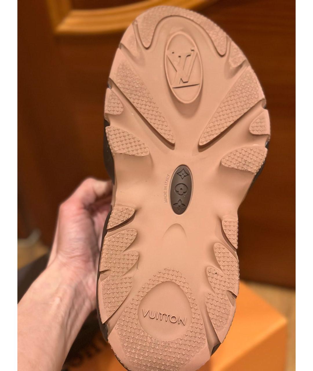 LOUIS VUITTON Коричневые резиновые слипоны, фото 5