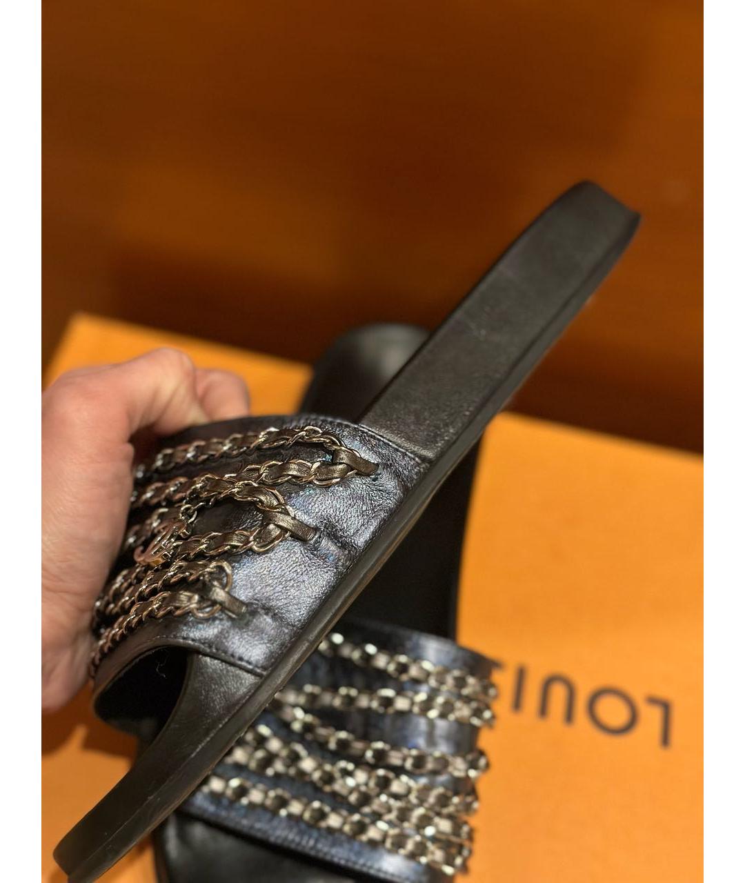 CHANEL Темно-синие кожаные шлепанцы, фото 9