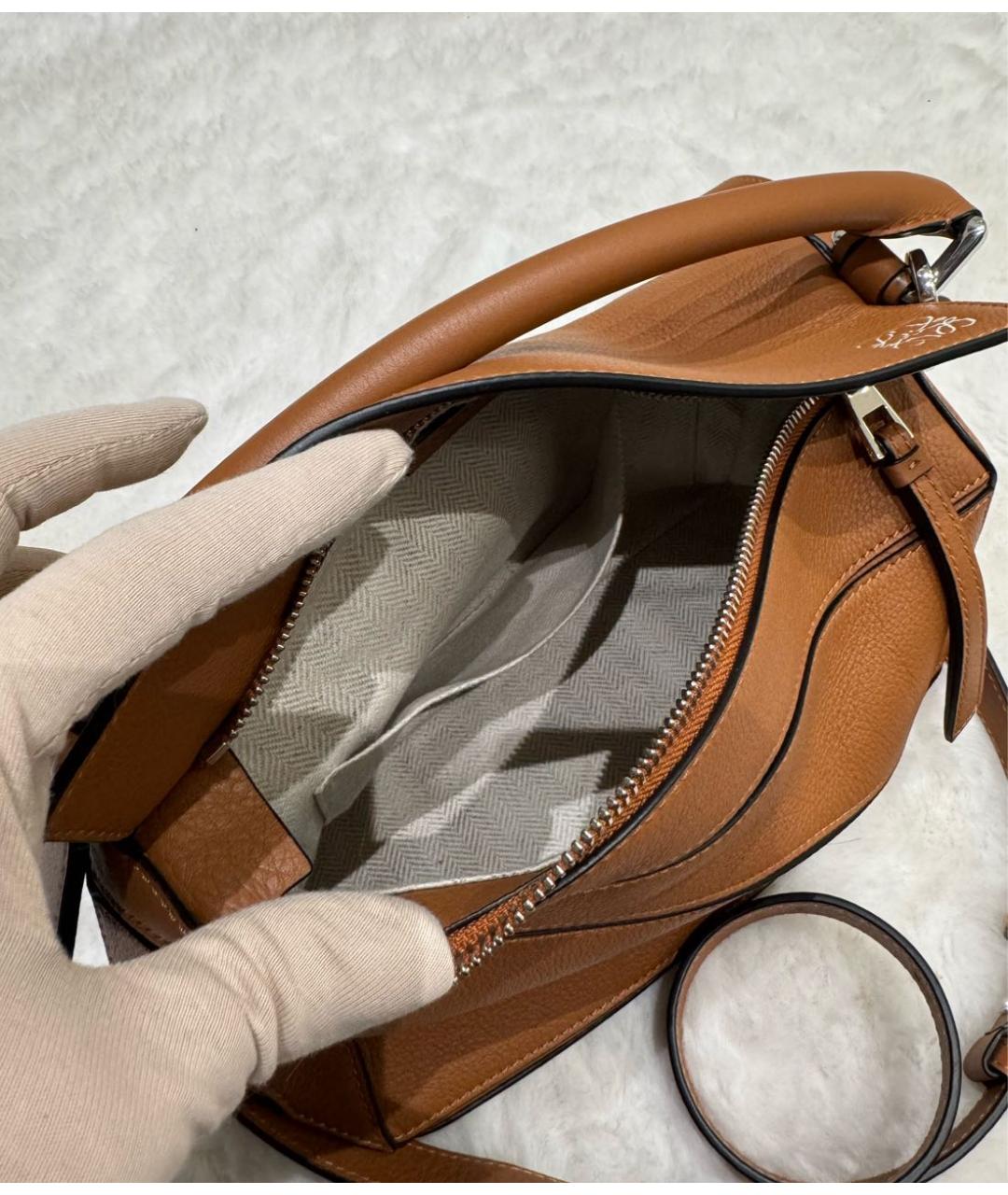 LOEWE Оранжевая кожаная сумка с короткими ручками, фото 6