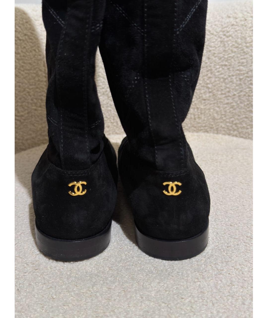 CHANEL Черные замшевые сапоги, фото 4