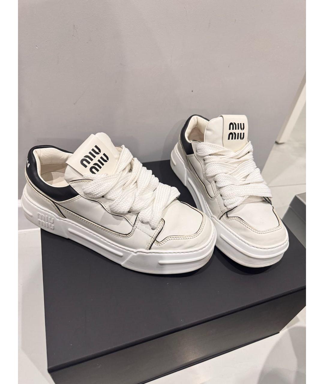 MIU MIU Белые кожаные кроссовки, фото 5
