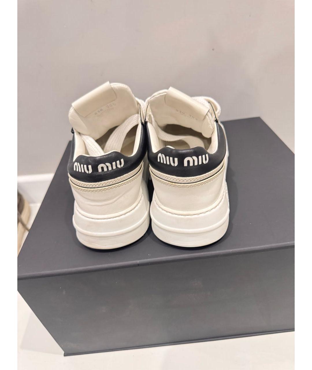 MIU MIU Белые кожаные кроссовки, фото 4