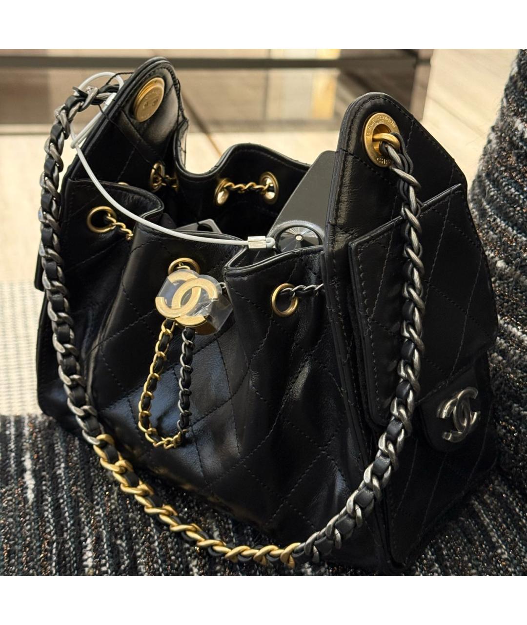 CHANEL Черная кожаная сумка через плечо, фото 3