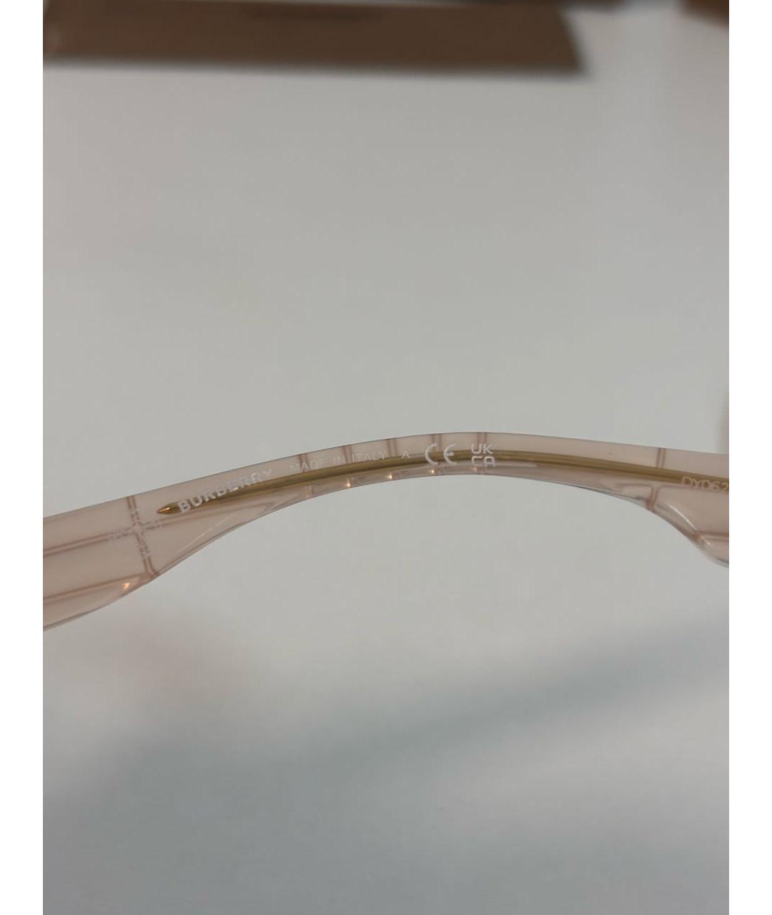 BURBERRY Бежевые пластиковые солнцезащитные очки, фото 8
