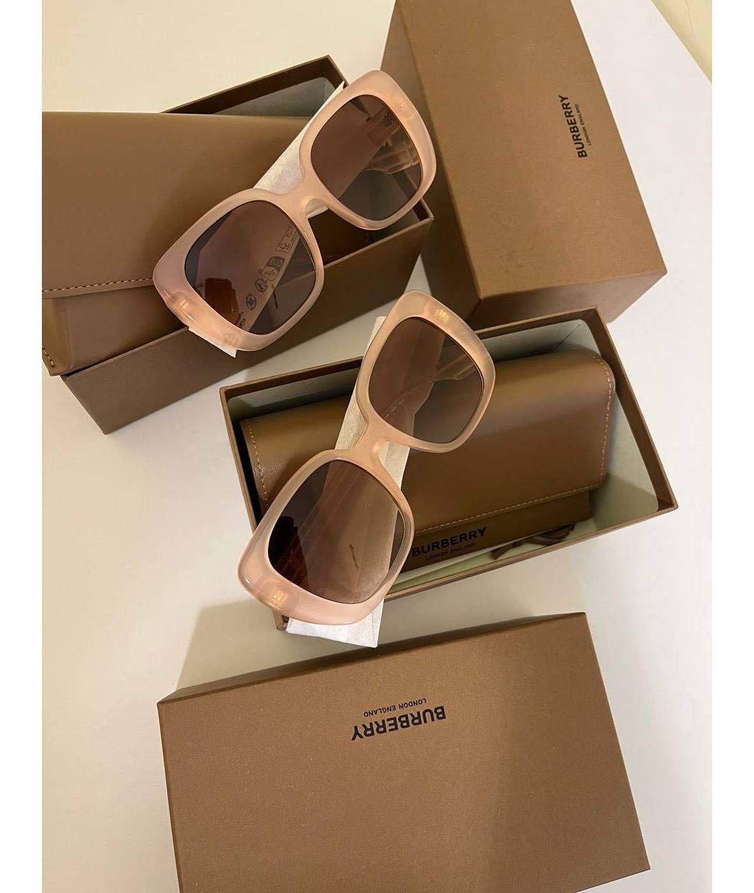 BURBERRY Бежевые пластиковые солнцезащитные очки, фото 2