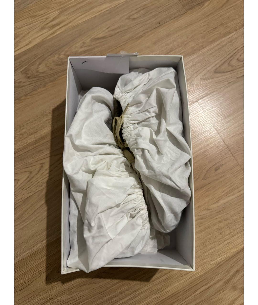 MAISON MARGIELA Белые нубуковые низкие кроссовки / кеды, фото 7