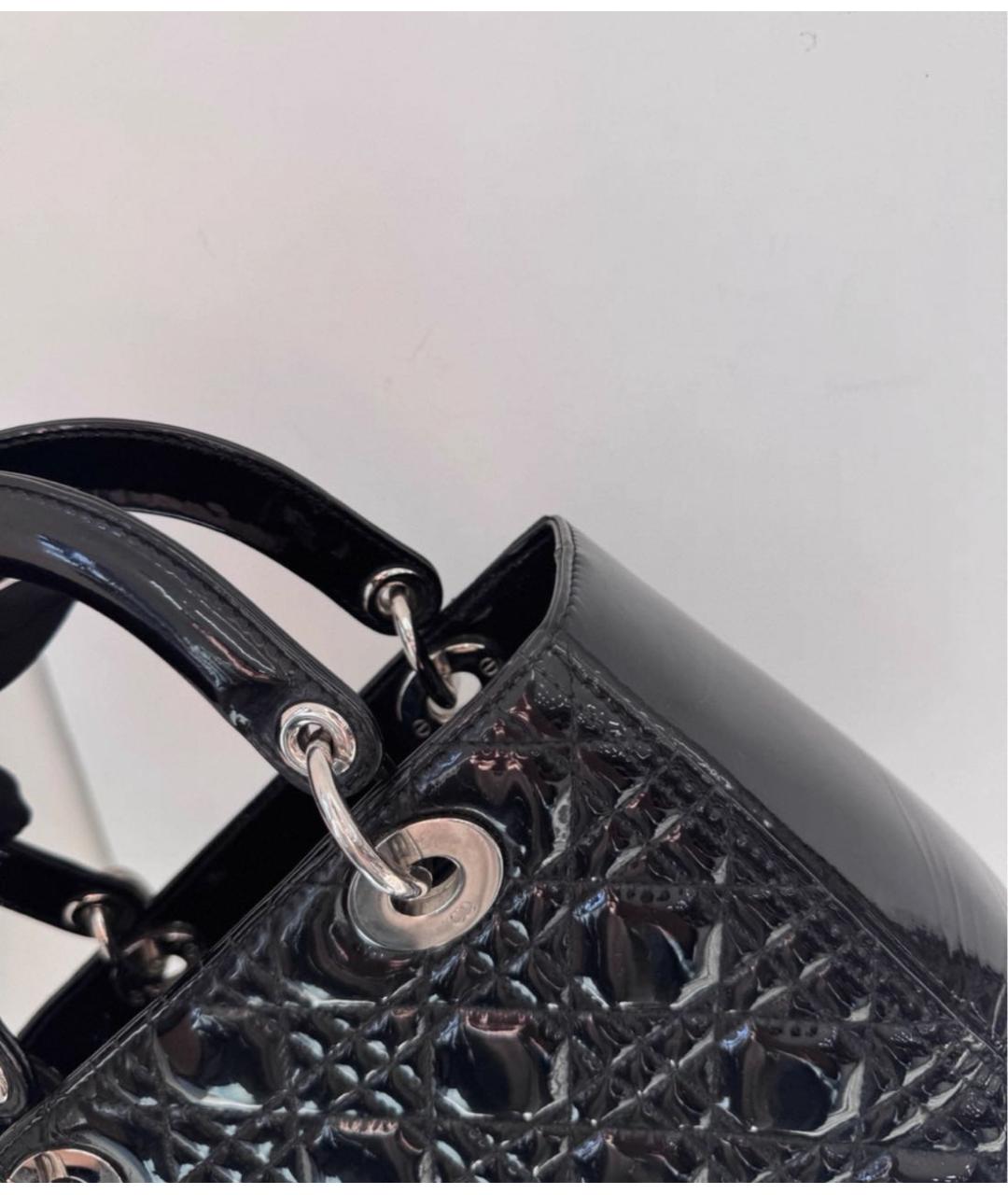 CHRISTIAN DIOR Черная сумка с короткими ручками из лакированной кожи, фото 5