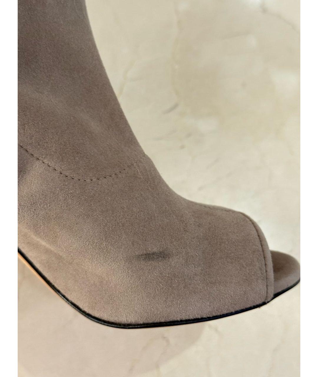 STUART WEITZMAN Серые замшевые сапоги, фото 5