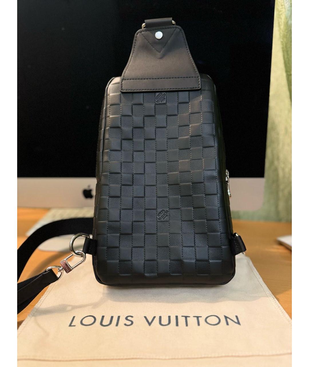 LOUIS VUITTON Черная кожаная сумка на плечо, фото 2
