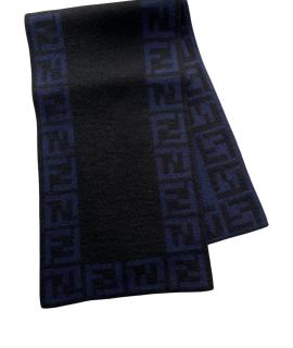 FENDI Шарф