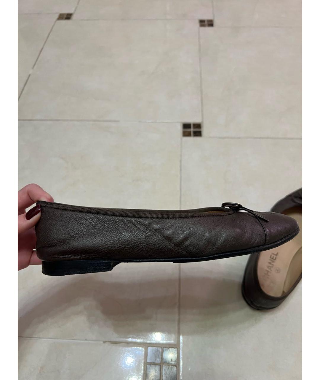 CHANEL Коричневые кожаные балетки, фото 6