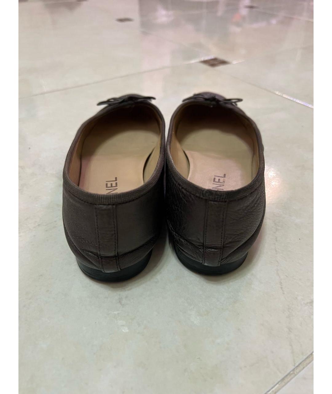 CHANEL Коричневые кожаные балетки, фото 3