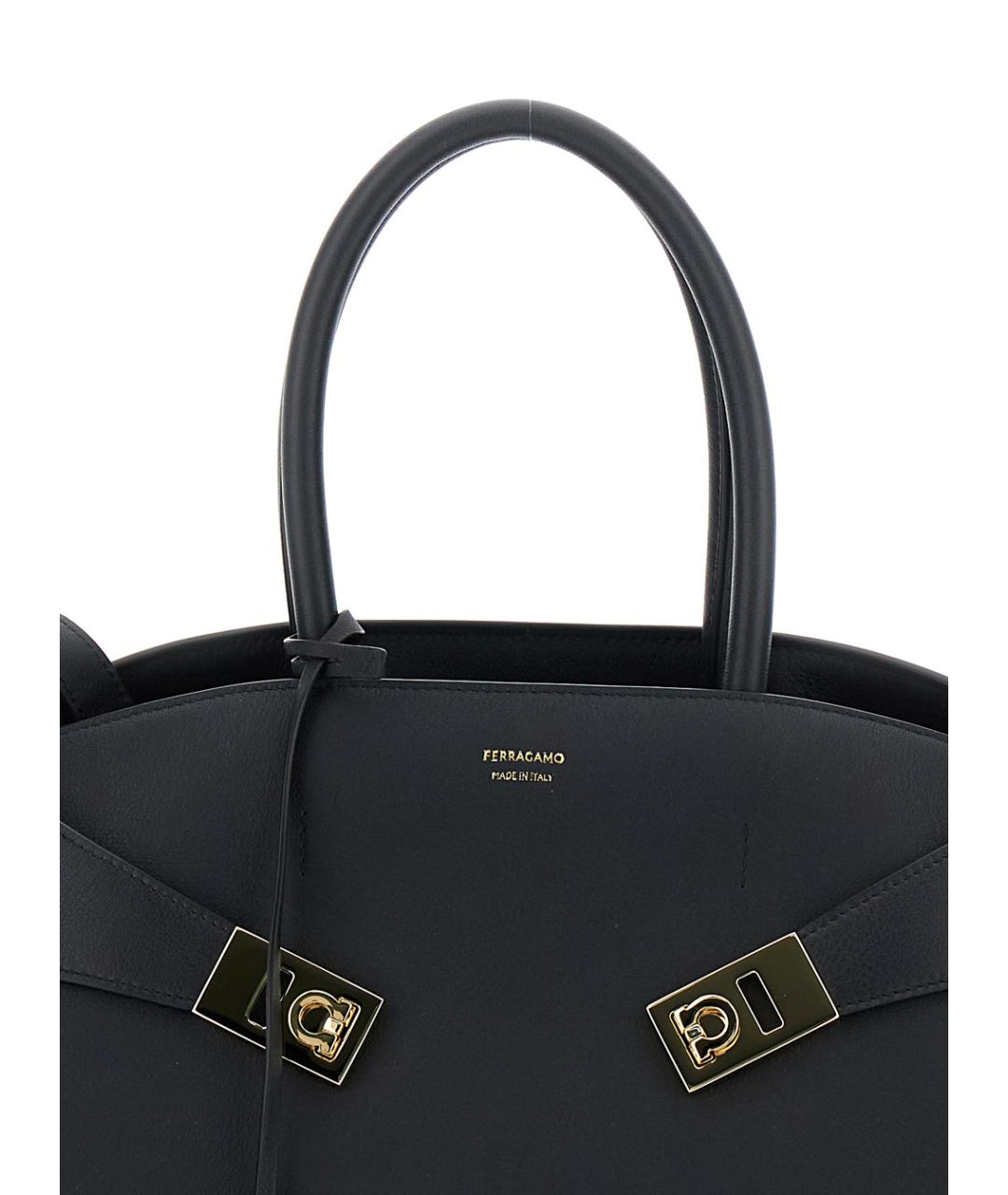 FERRAGAMO Черная кожаная сумка через плечо, фото 3