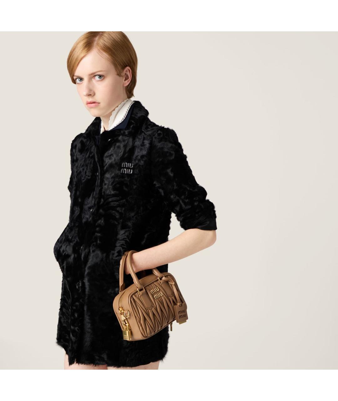 MIU MIU Бежевая кожаная сумка с короткими ручками, фото 4