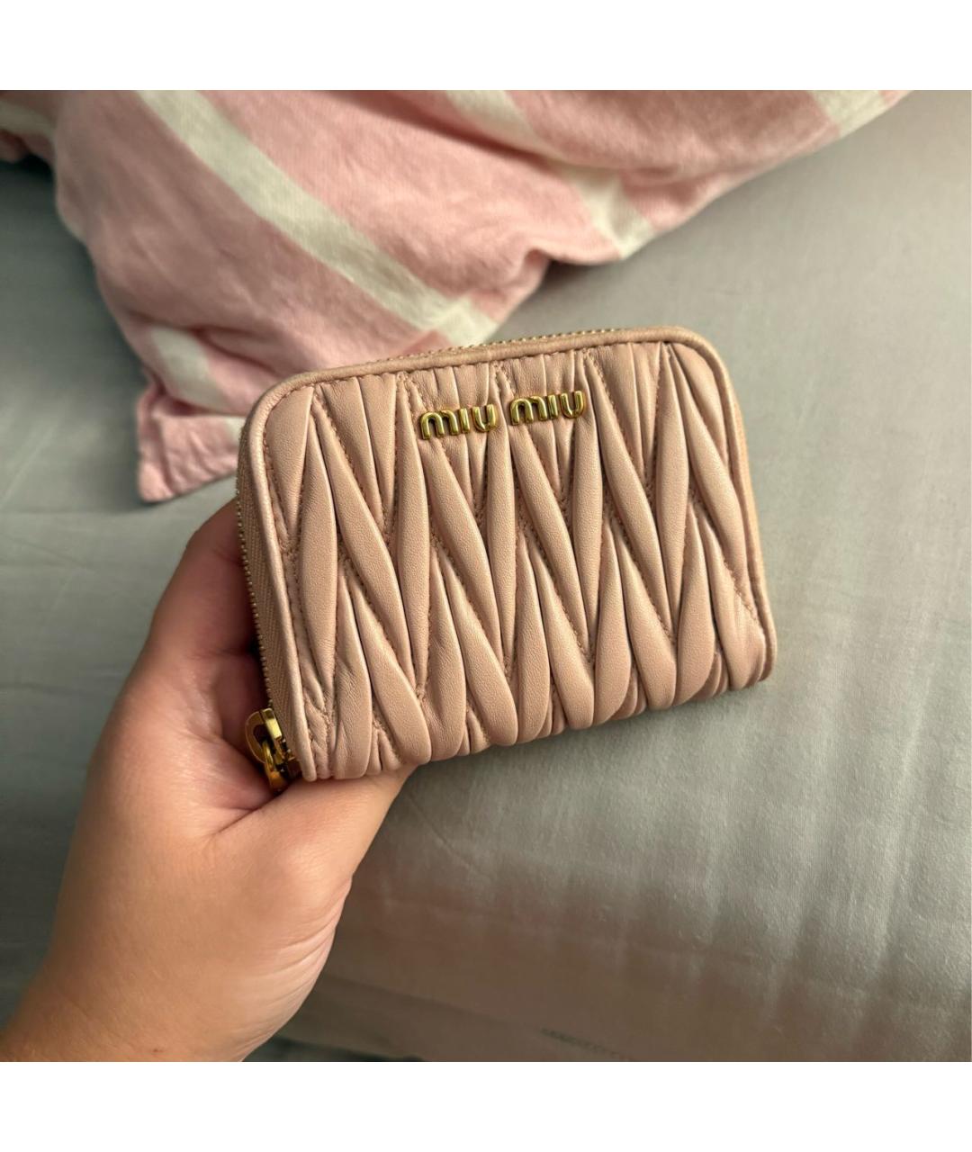 MIU MIU Розовый кожаный кошелек, фото 2