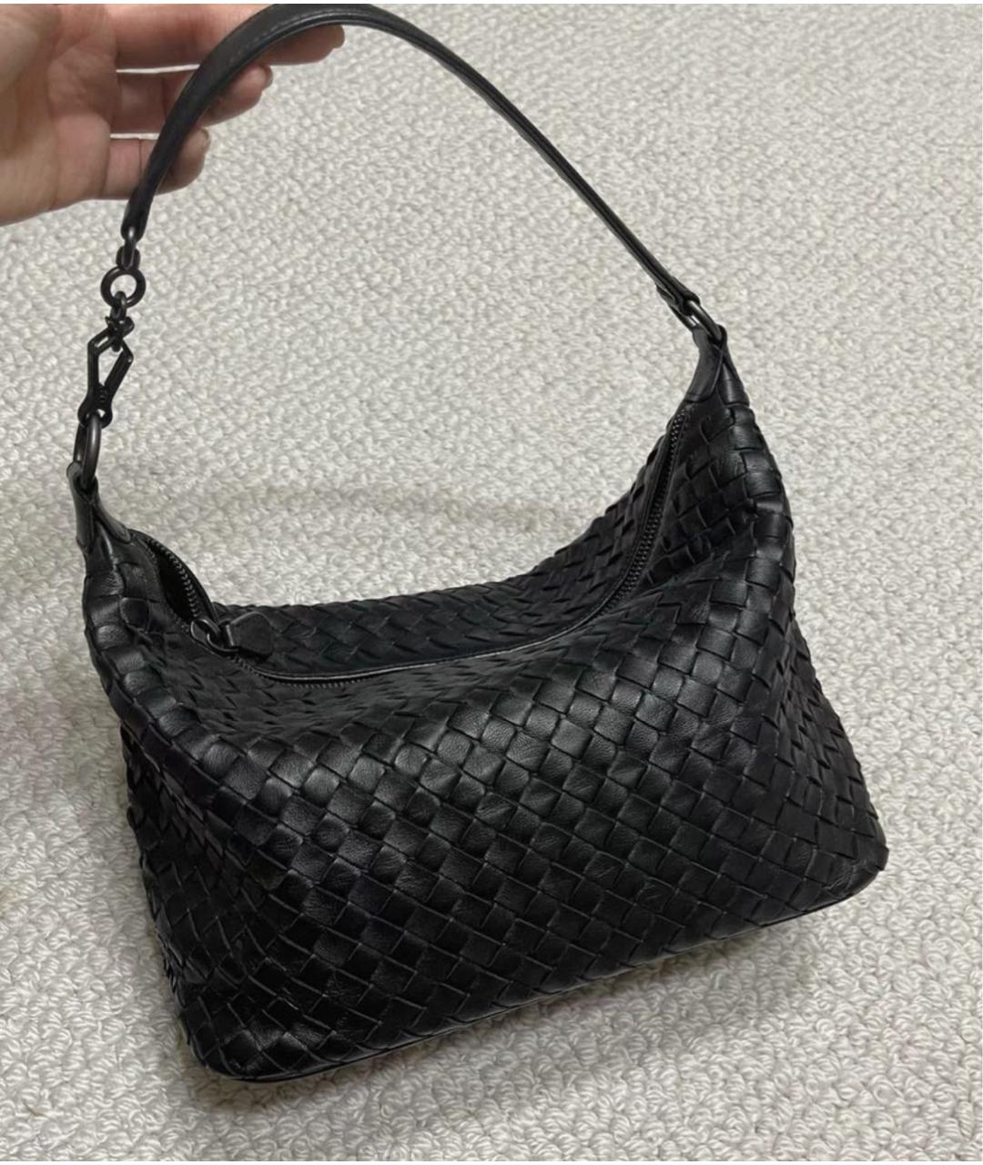 BOTTEGA VENETA Черная кожаная сумка через плечо, фото 2