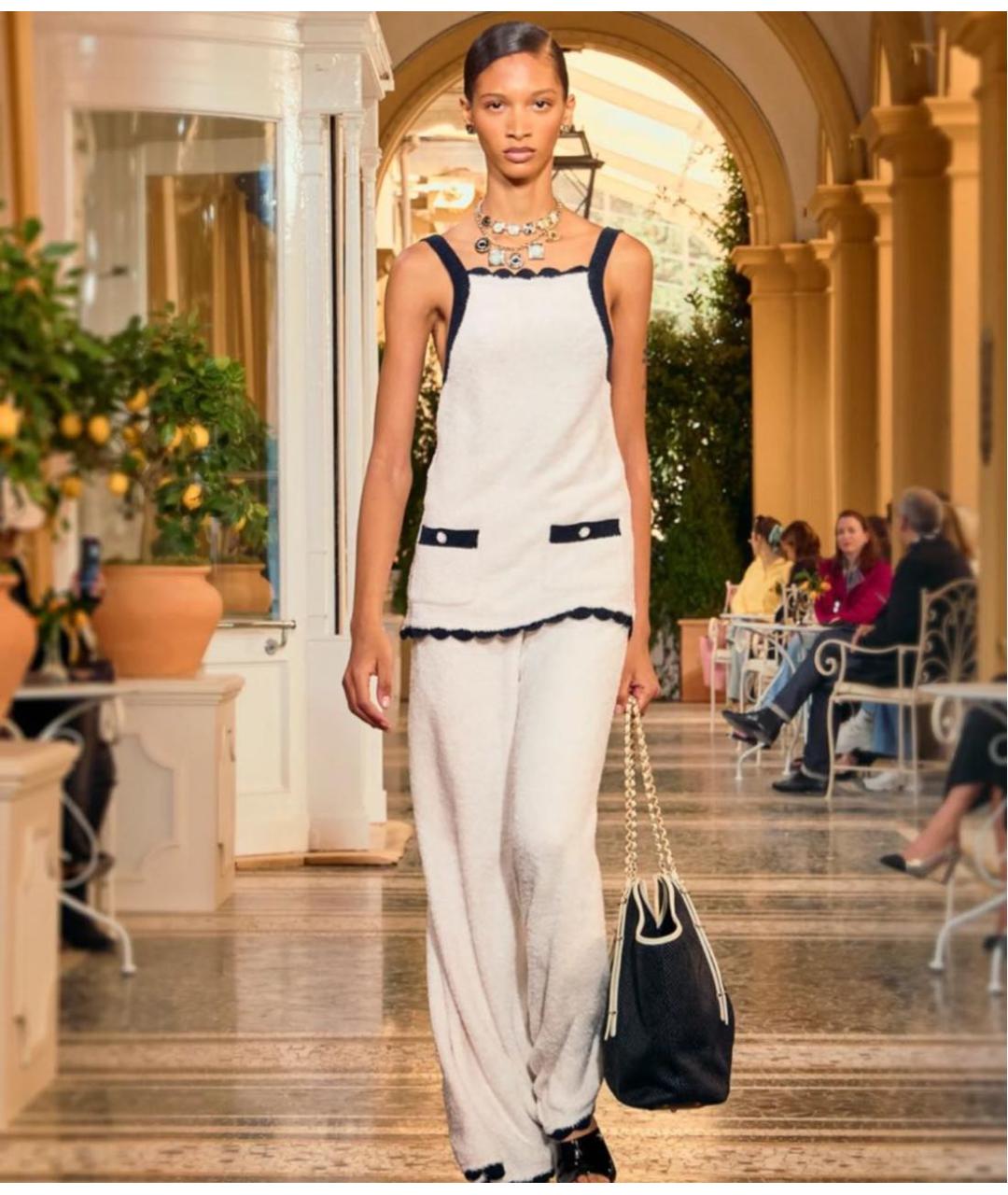 CHANEL Белая шелковая майка, фото 3