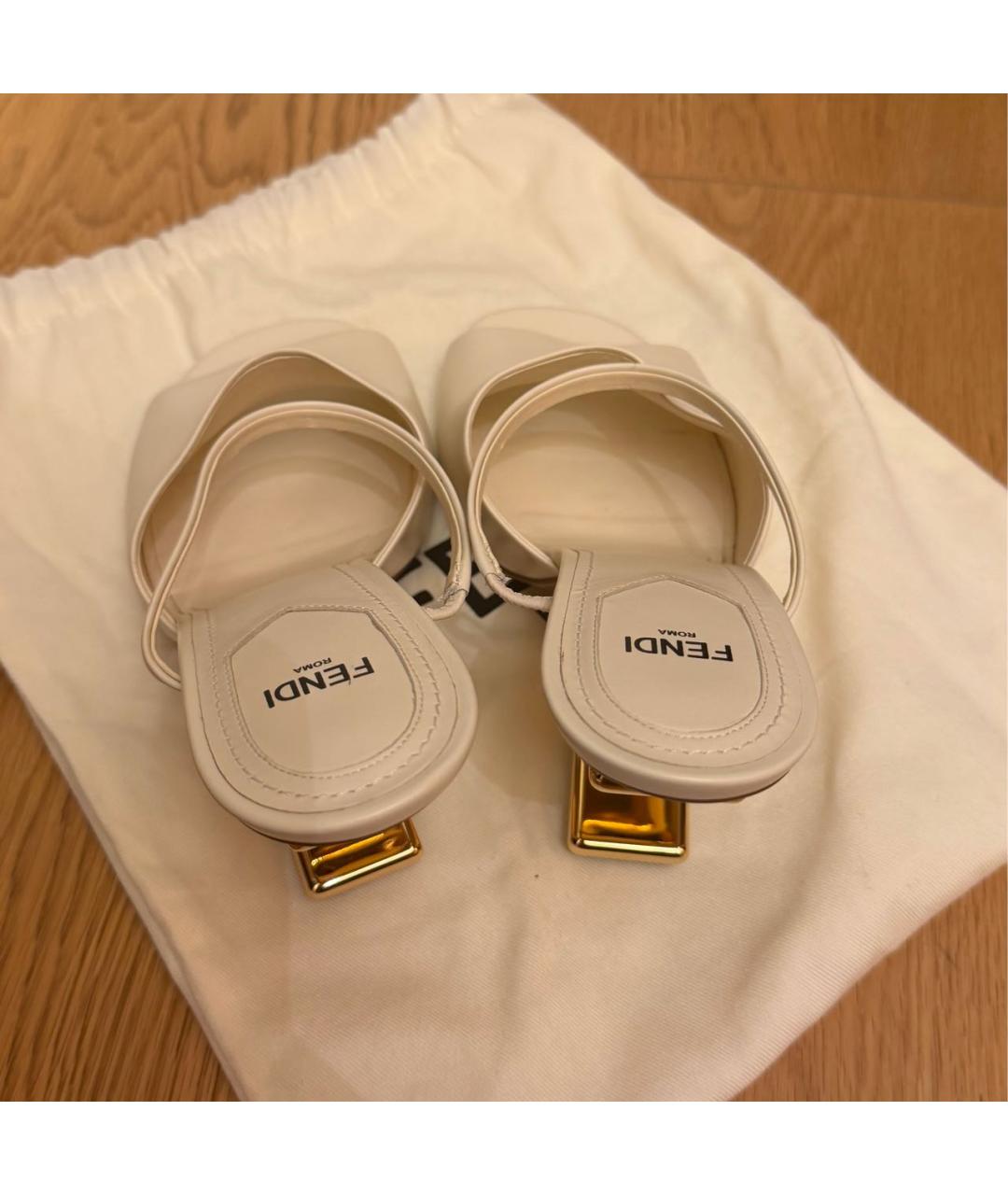 FENDI Белые кожаные босоножки, фото 5