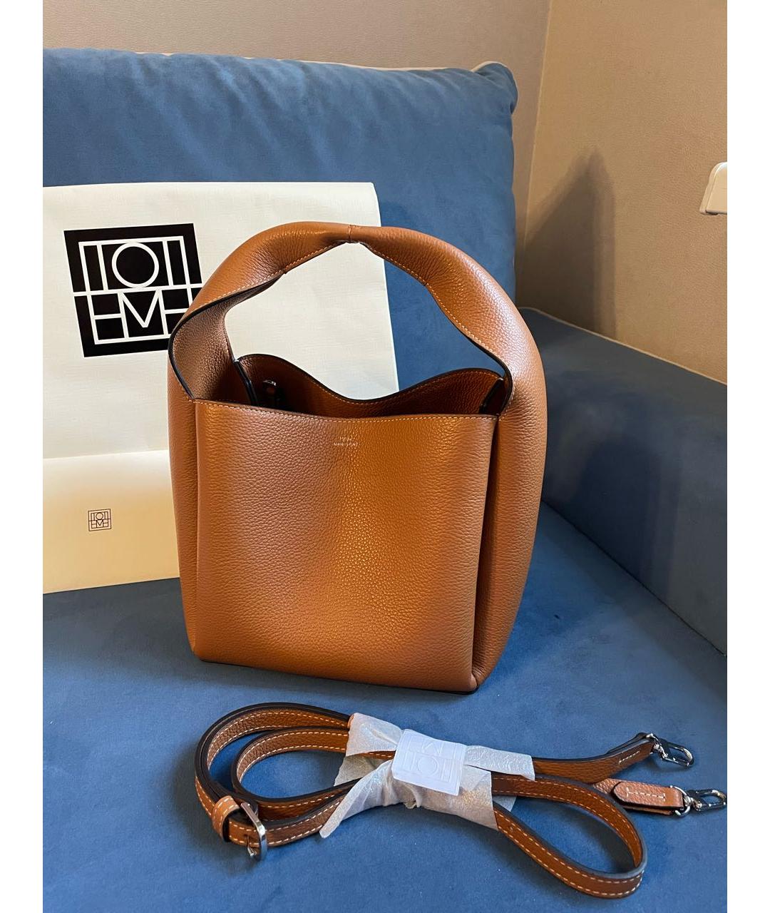 TOTEME Оранжевая кожаная сумка с короткими ручками, фото 5