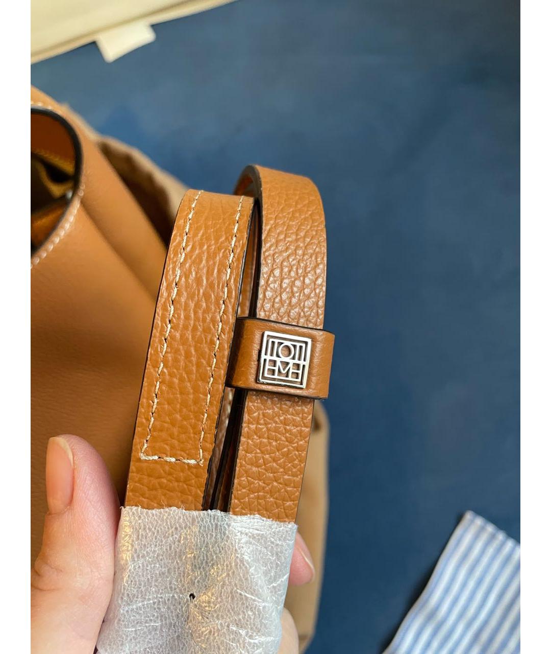 TOTEME Оранжевая кожаная сумка с короткими ручками, фото 8