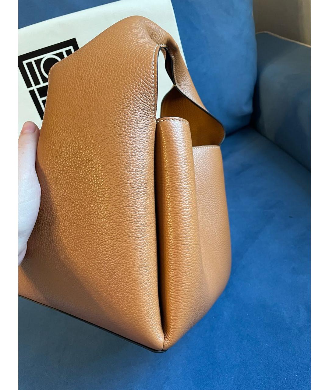 TOTEME Оранжевая кожаная сумка с короткими ручками, фото 6