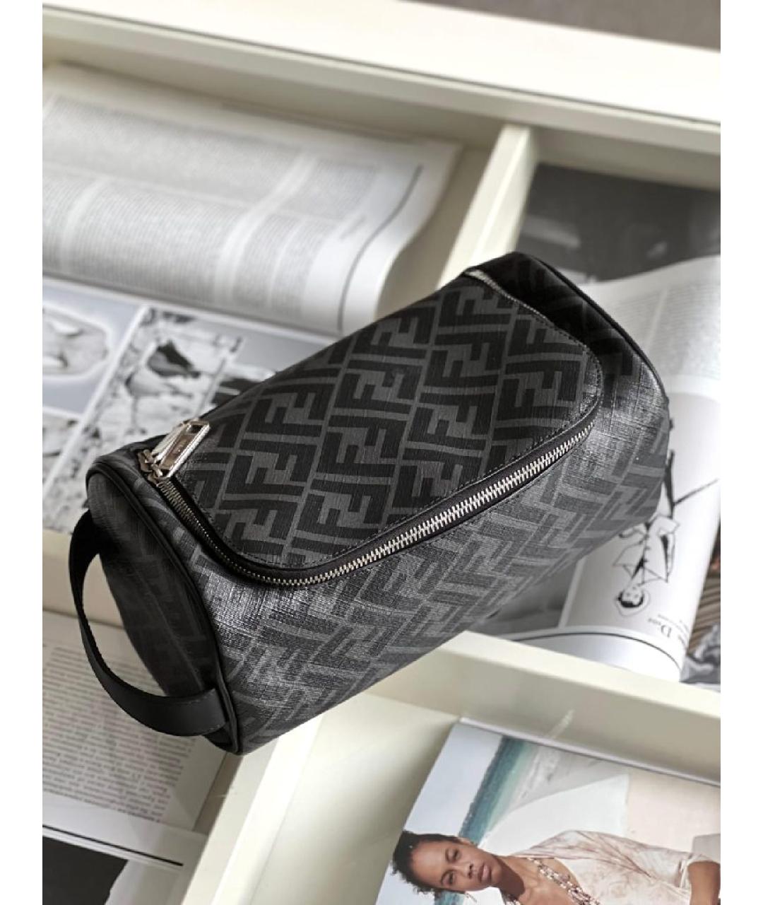 FENDI Черная кожаная сумка с короткими ручками, фото 2