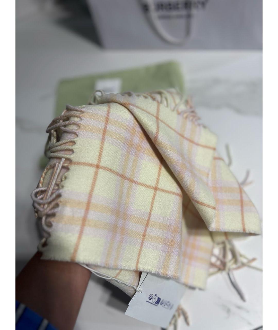 BURBERRY Коралловый кашемировый шарф, фото 4