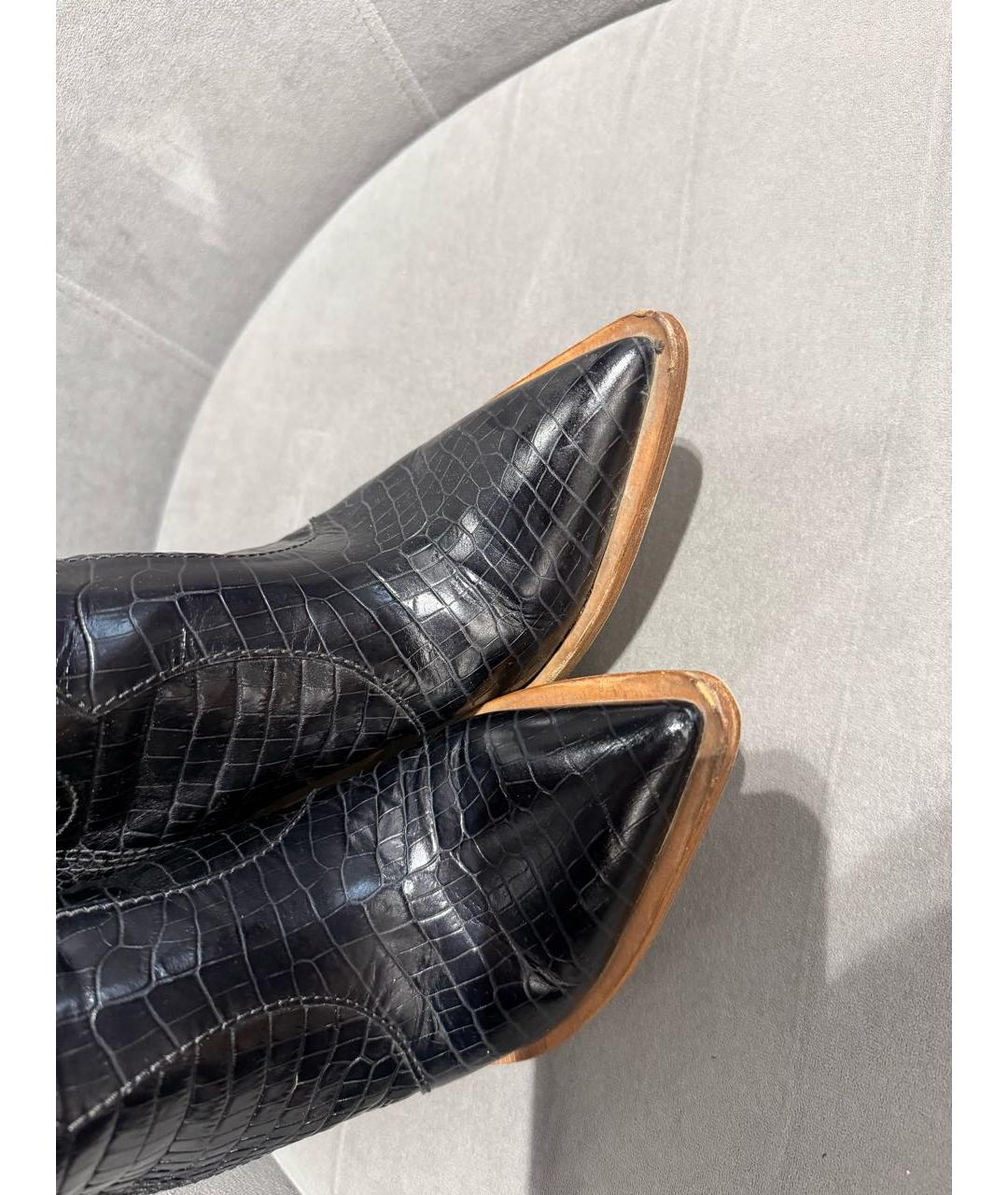 FENDI Черные сапоги из экзотической кожи, фото 3