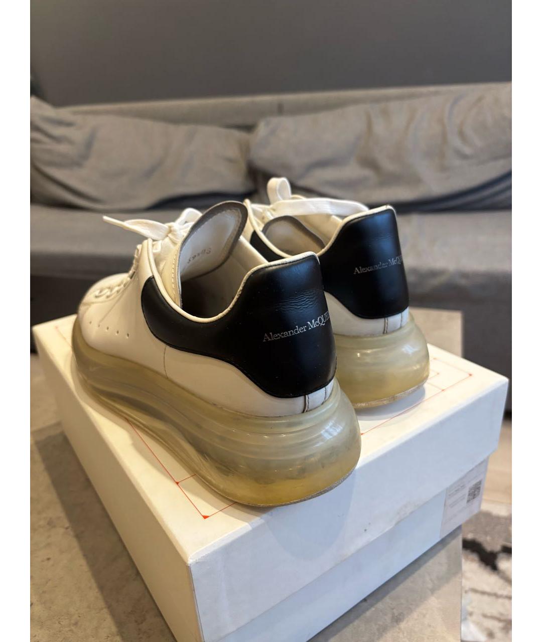 ALEXANDER MCQUEEN Белые кожаные кеды, фото 3