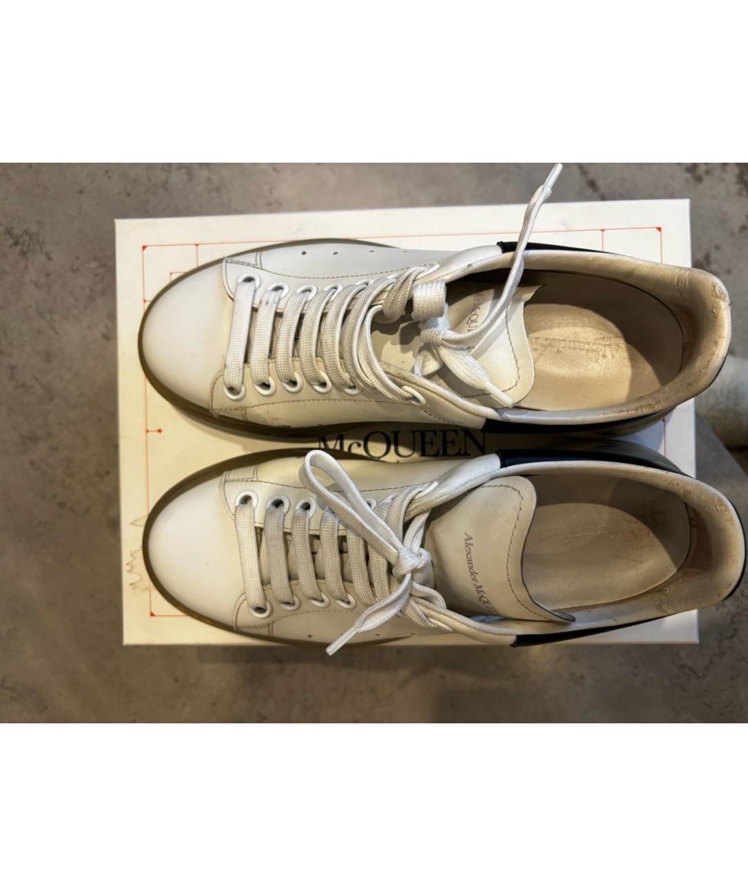 ALEXANDER MCQUEEN Белые кожаные кеды, фото 2