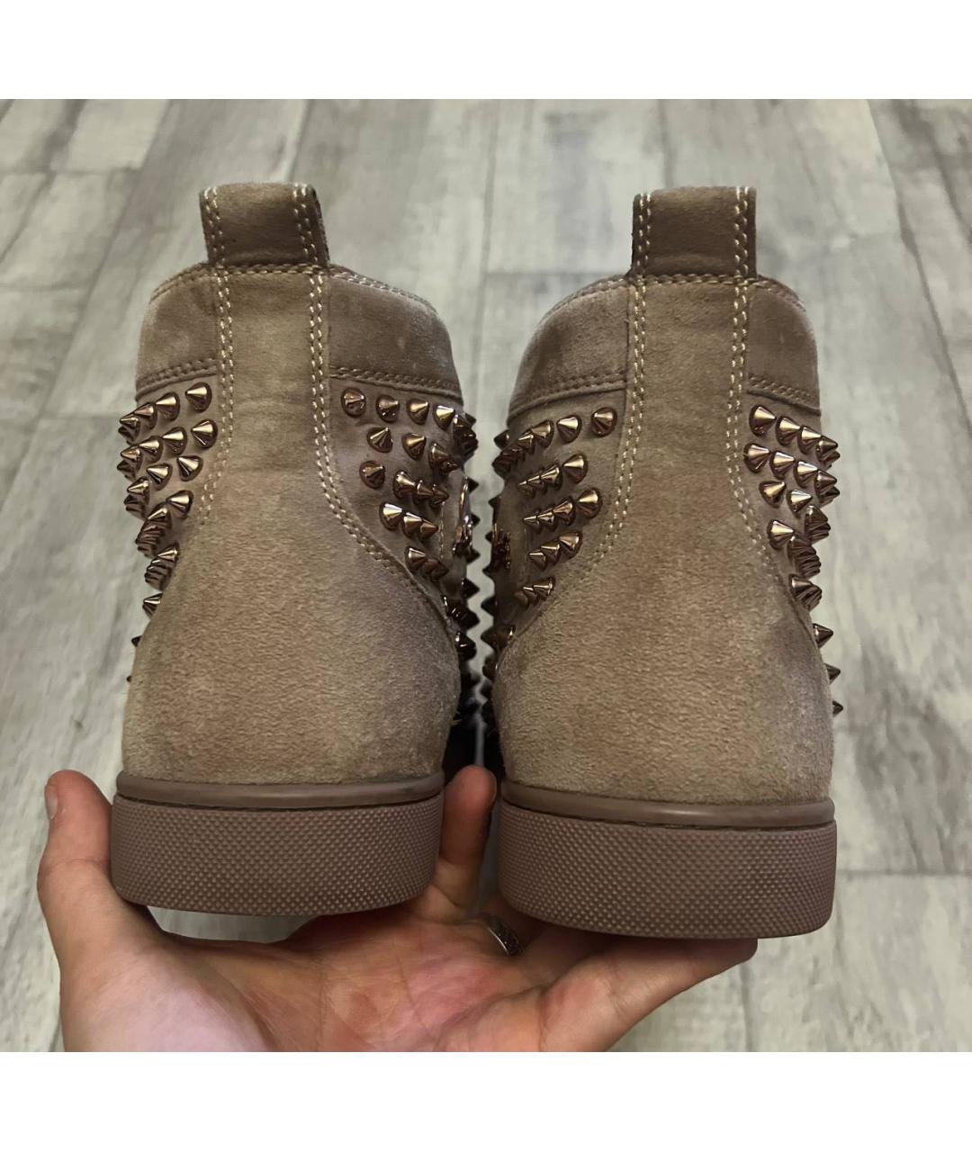 CHRISTIAN LOUBOUTIN Бежевые замшевые высокие кроссовки / кеды, фото 7