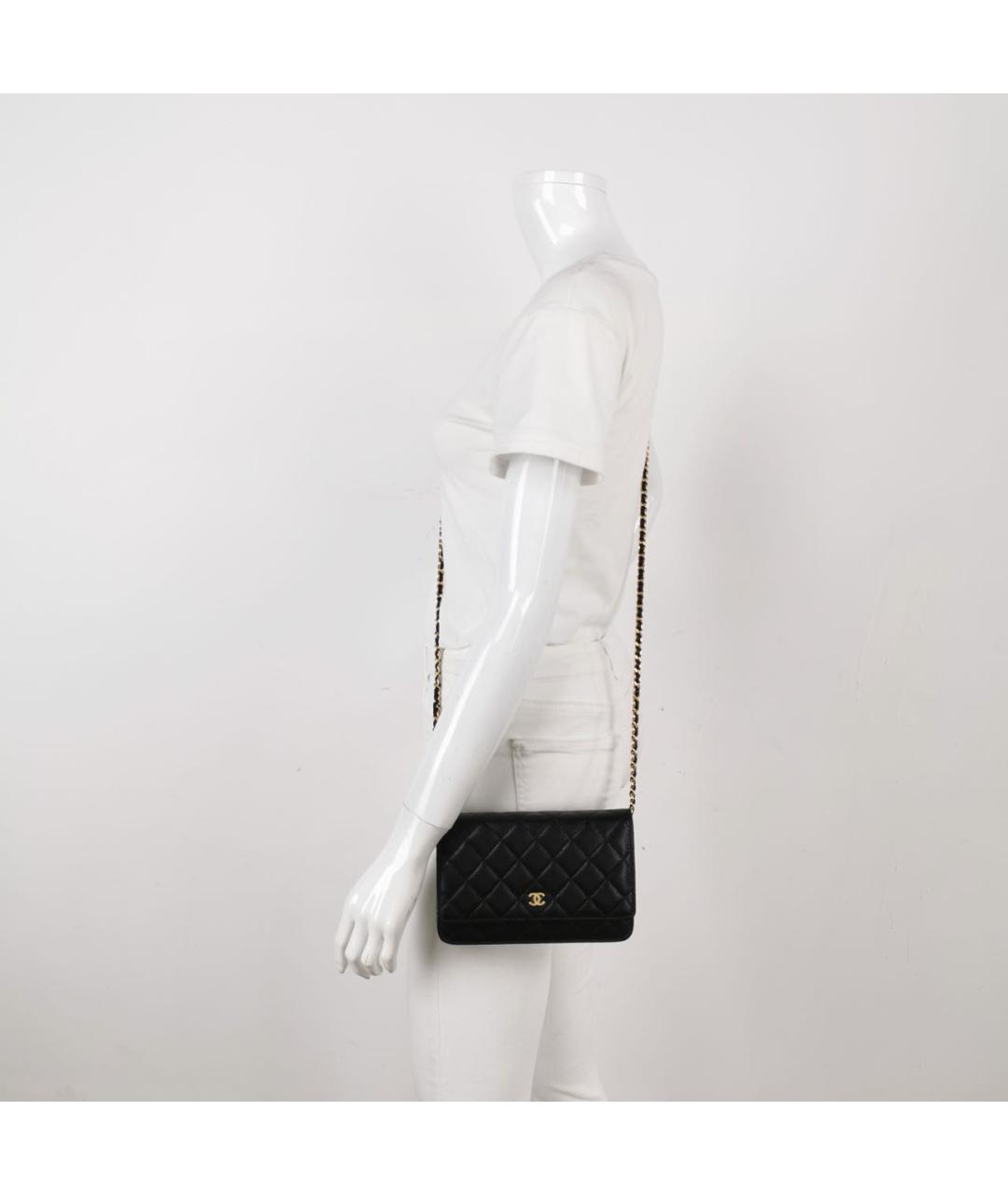 CHANEL Черная кожаная сумка через плечо, фото 2
