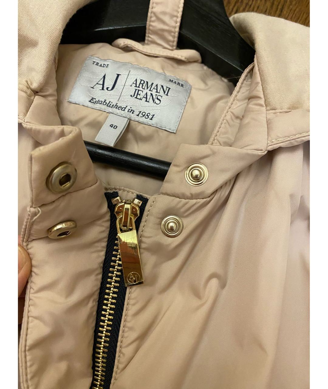 EMPORIO ARMANI Бежевая полиэстеровая куртка, фото 3