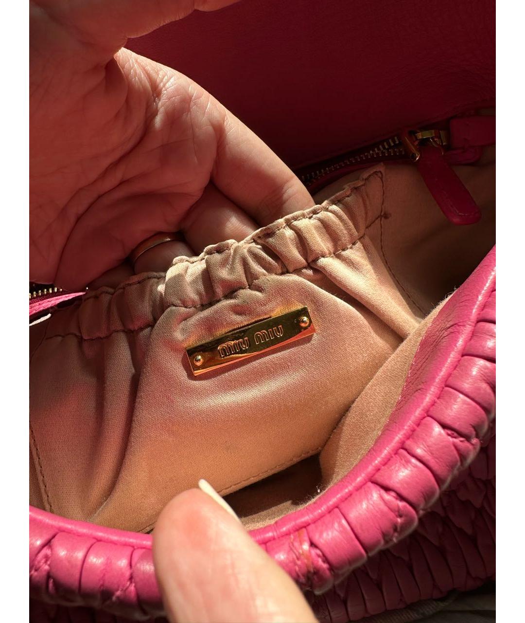 MIU MIU Розовая кожаная сумка с короткими ручками, фото 4