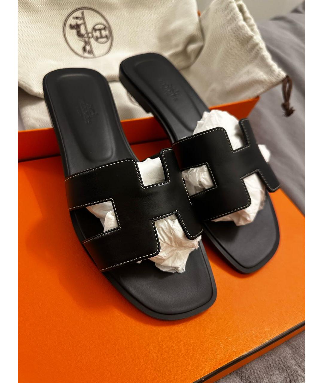 HERMES Черные кожаные шлепанцы, фото 2