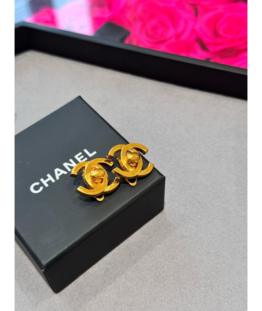 CHANEL Золотые металлические серьги, фото 6