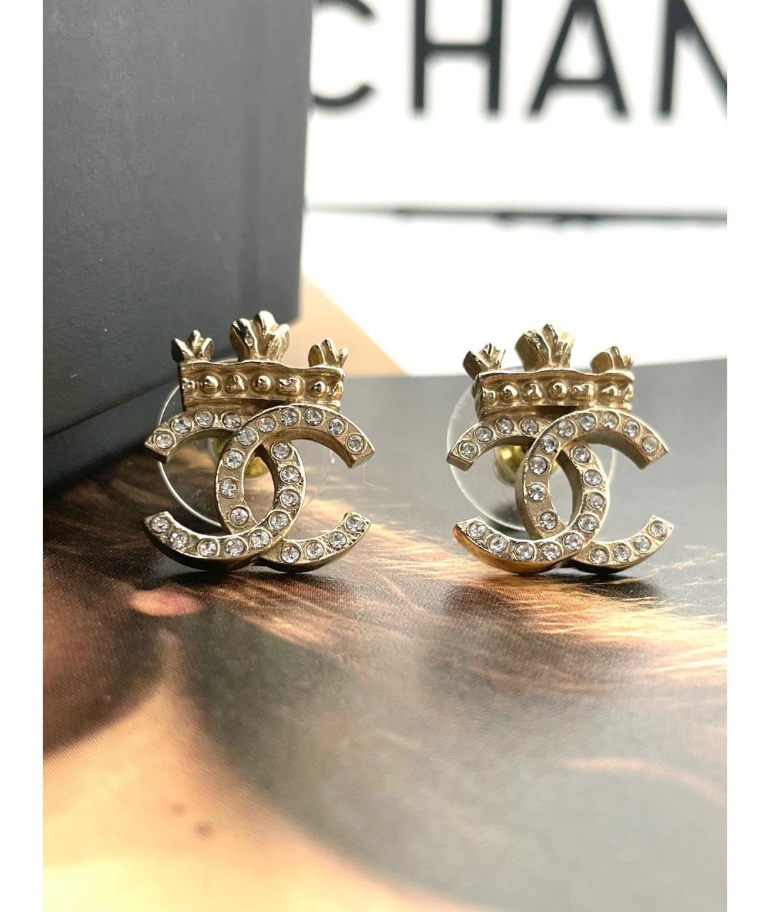 CHANEL Золотые металлические серьги, фото 6