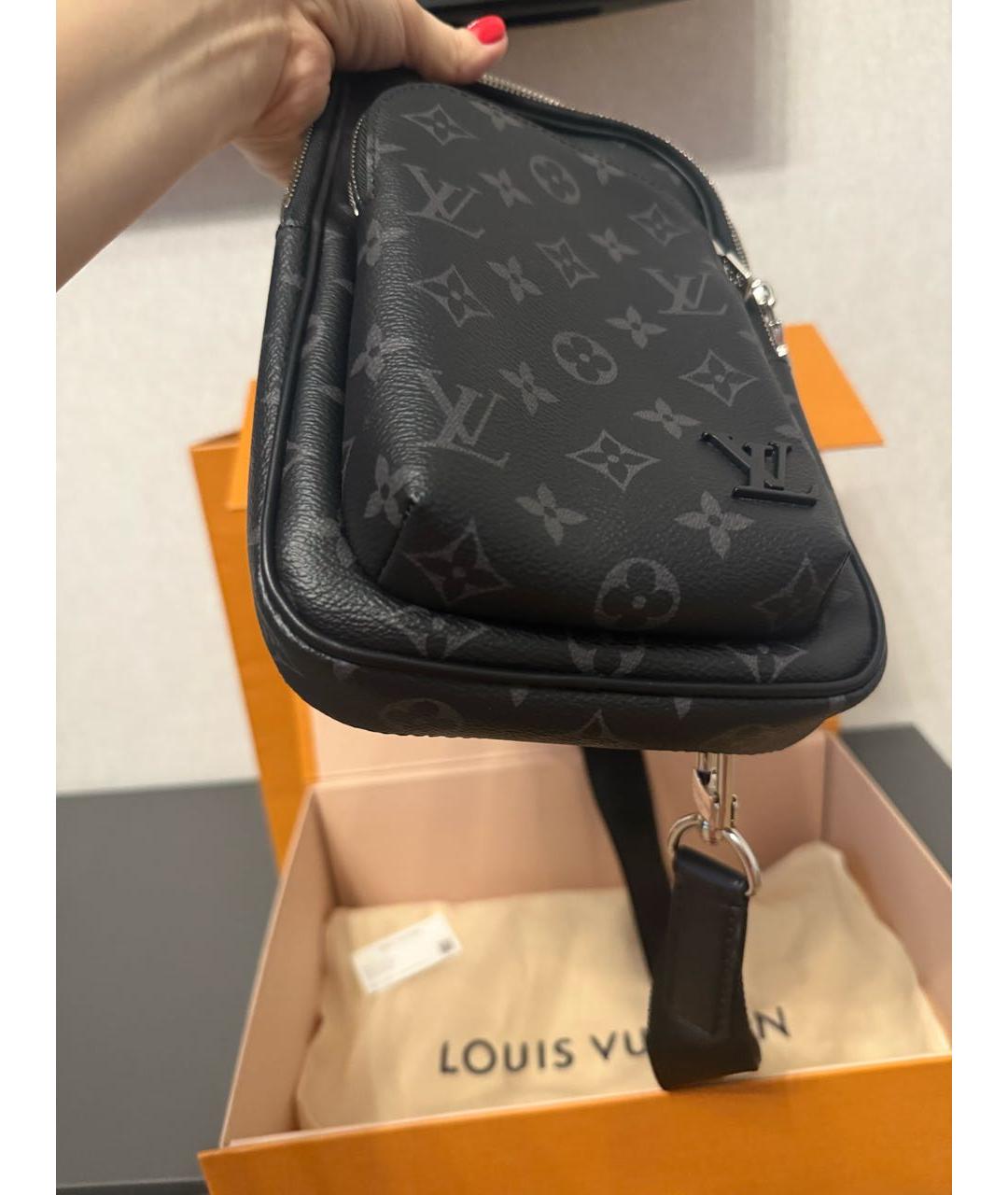 LOUIS VUITTON Черная кожаная сумка на плечо, фото 6