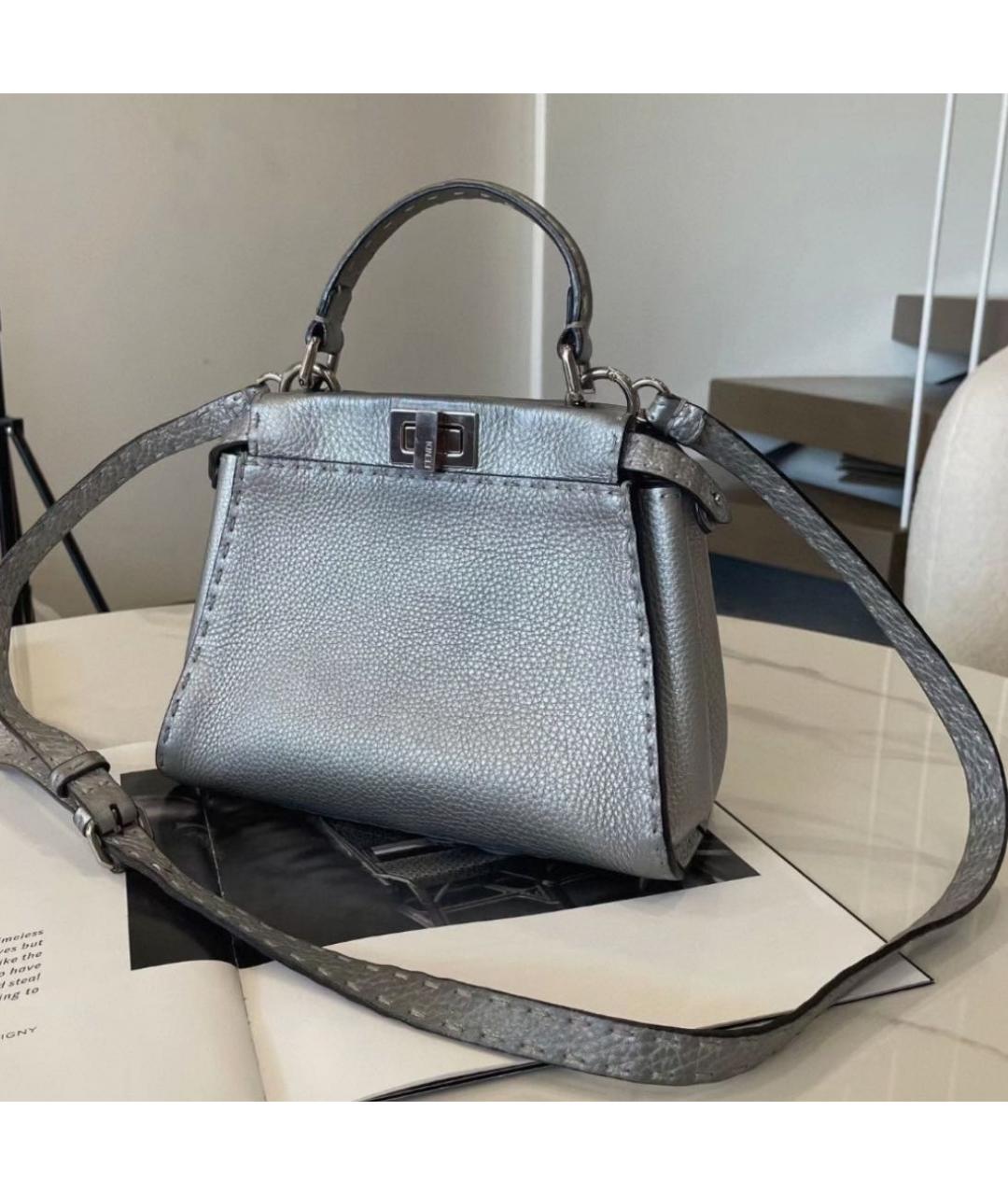 FENDI Серебряная кожаная сумка через плечо, фото 3