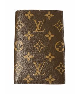 LOUIS VUITTON Обложка/футляр