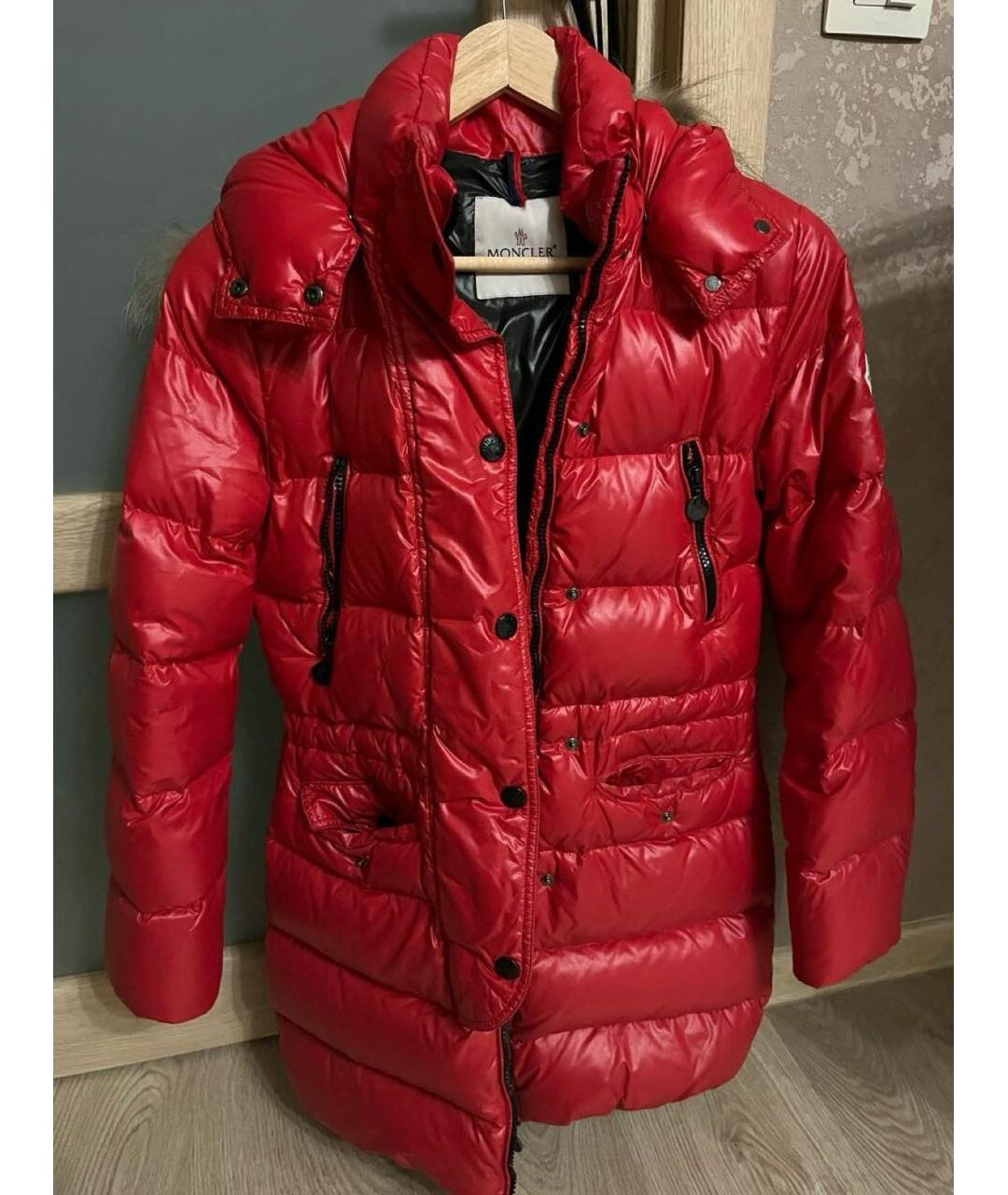 MONCLER Красный полиамидовый пуховик, фото 2