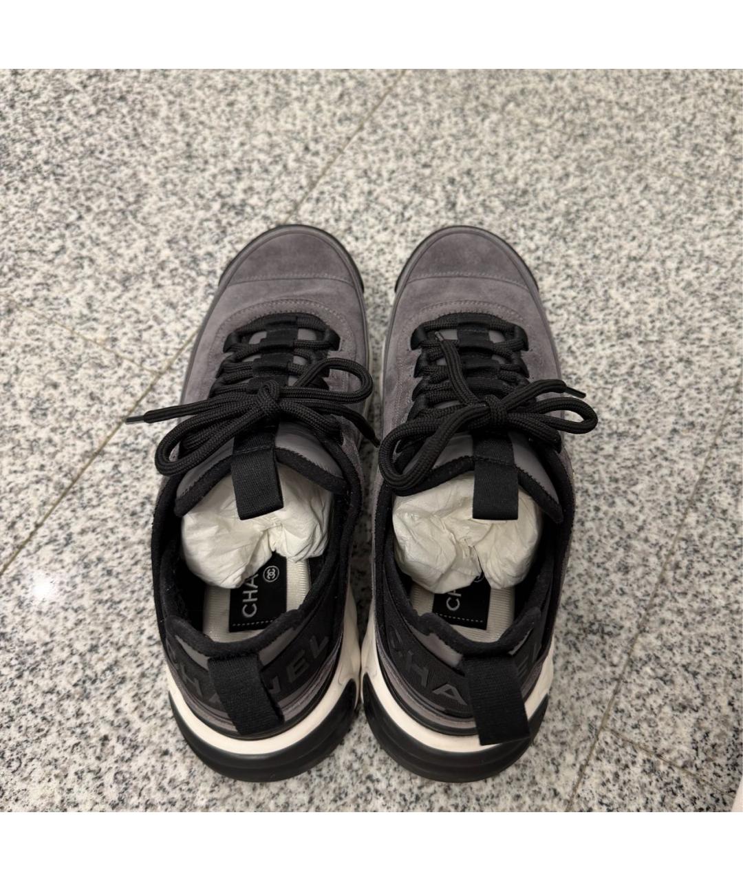 CHANEL Серые замшевые кроссовки, фото 3