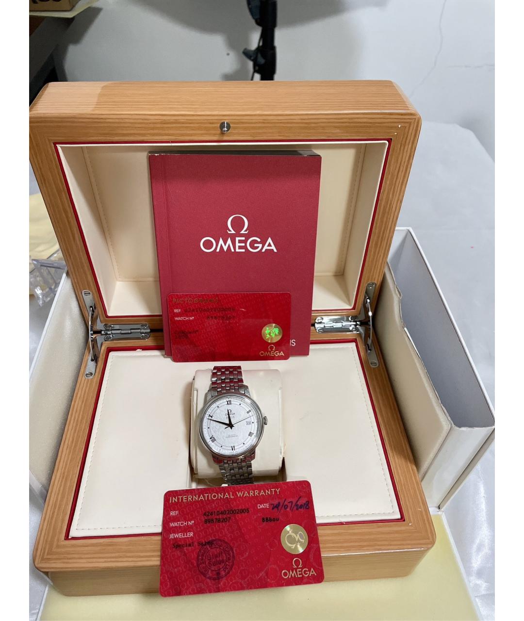 OMEGA Белые стальные часы, фото 2